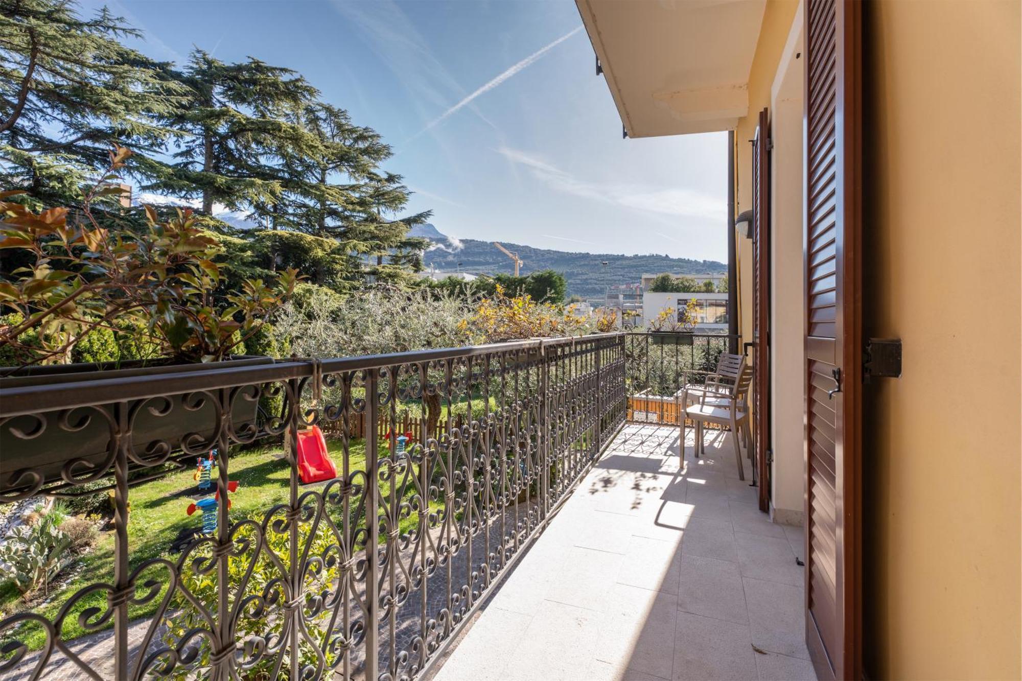 Residence Villa Degli Aranci Riva del Garda Exterior foto